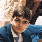 Profesor de biologia graduado y con diploma en biología clínica.